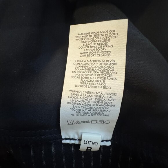 Cabi Carriage Ponte Navy Dot Print Ankle Pants Size 8✨50% Off Bundles 3+ - Picture 14 of 16